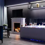 Glamour Jacuzzi Apartment