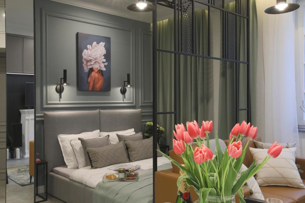 Glamour Jacuzzi Apartment